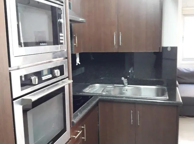 A Modern For * Λευκωσία